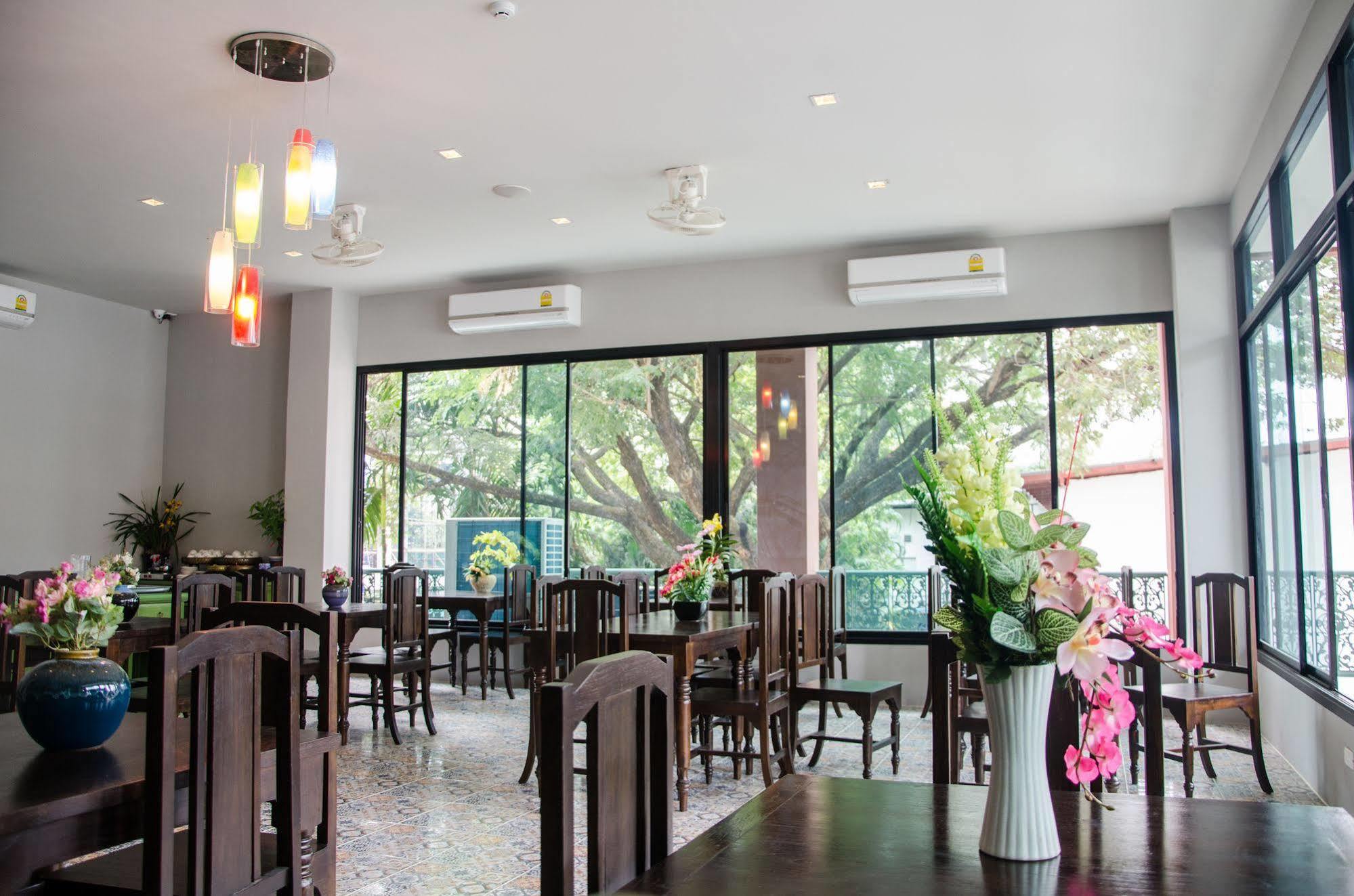 The Sun Terrace Otel Chiang Mai Dış mekan fotoğraf